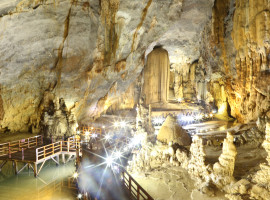 Quảng Bình vương quốc hang động